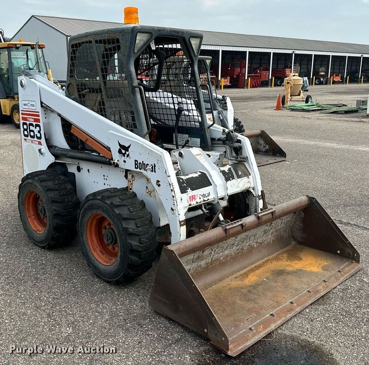 image for item DJ6216 2001 Bobcat 863  skid steer loader