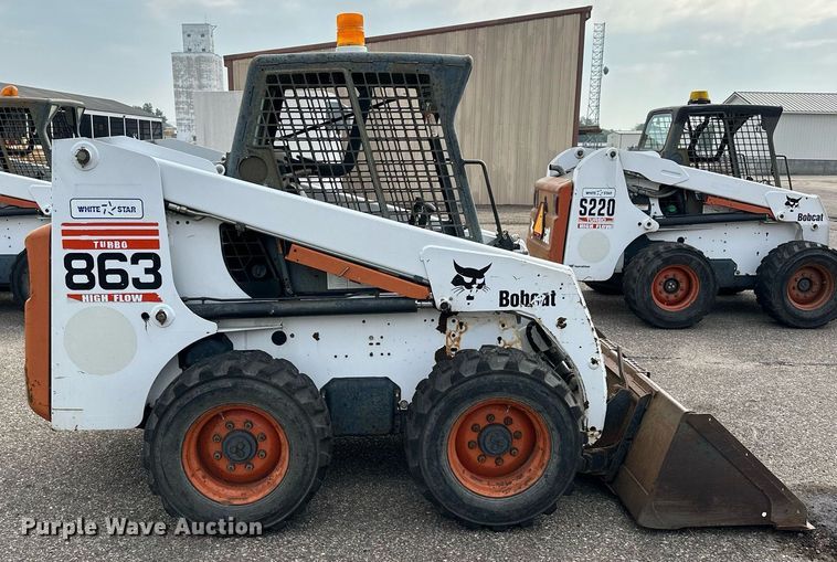 image for item DJ6216 2001 Bobcat 863  skid steer loader