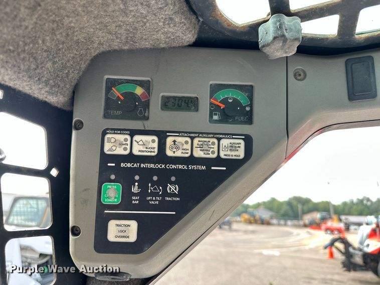 image for item DJ6216 2001 Bobcat 863  skid steer loader