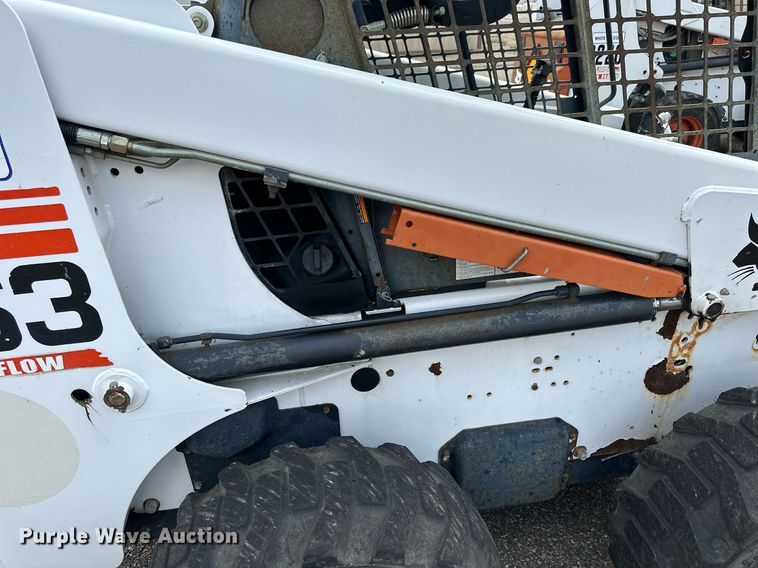 image for item DJ6216 2001 Bobcat 863  skid steer loader