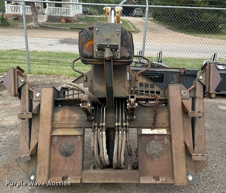 image for item DJ6219 Bobcat 8811  skid steer backhoe