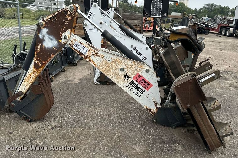 image for item DJ6219 Bobcat 8811  skid steer backhoe