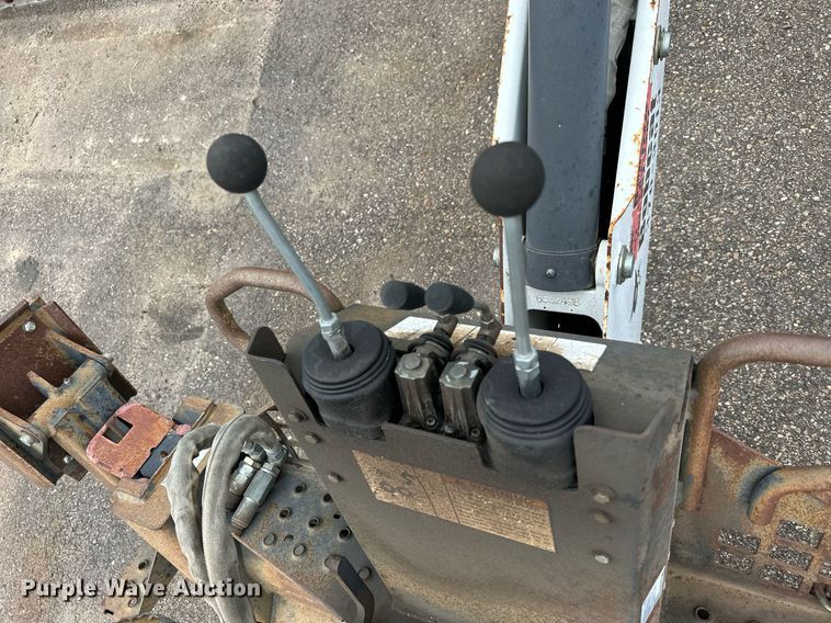 image for item DJ6219 Bobcat 8811  skid steer backhoe