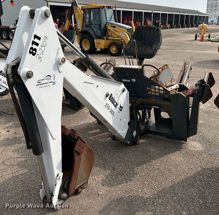 image for item DJ6220 Bobcat 811  skid steer backhoe