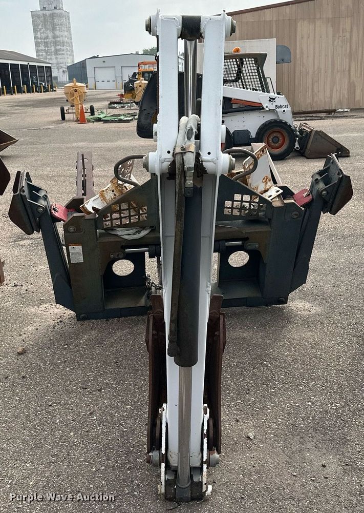 image for item DJ6220 Bobcat 811  skid steer backhoe