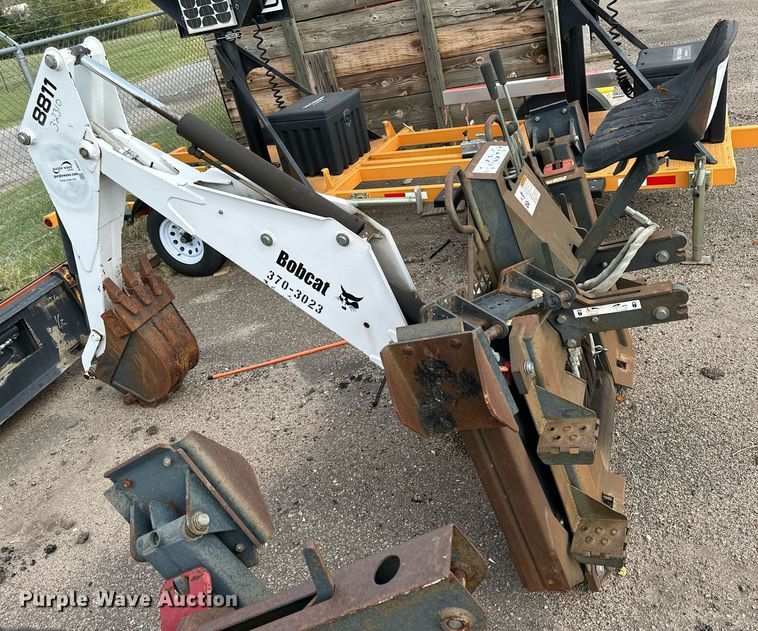 image for item DJ6221 Bobcat 8811  skid steer backhoe