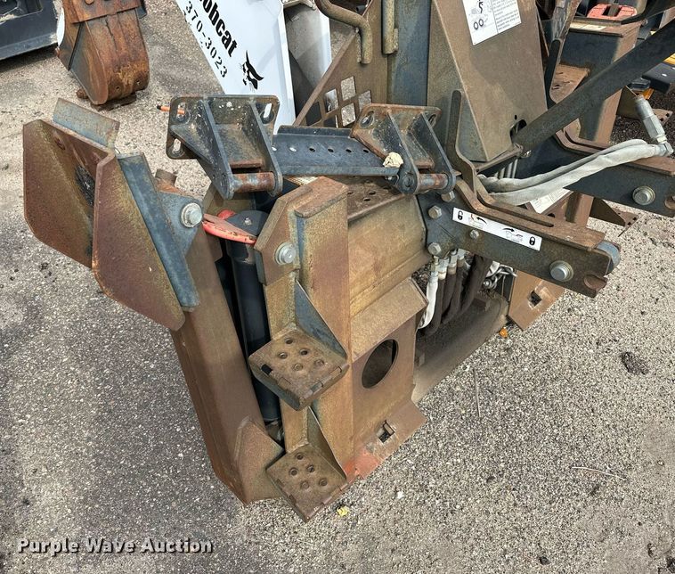 image for item DJ6221 Bobcat 8811  skid steer backhoe