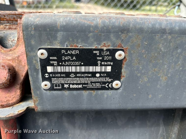 image for item DJ6224 2011 Bobcat 24PLA  skid steer cold planer