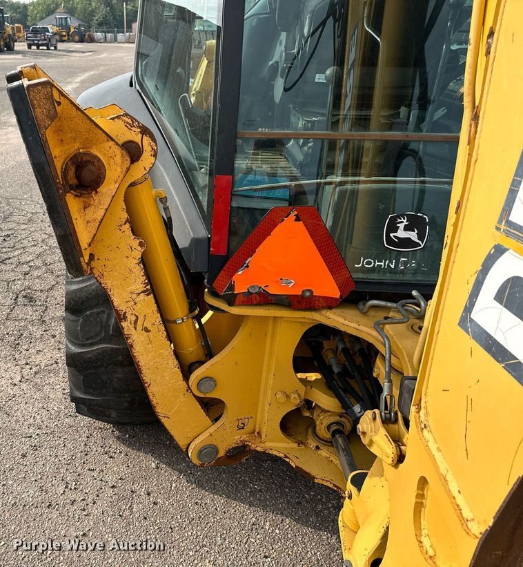 image for item DJ6225 2005 John Deere 310G  backhoe