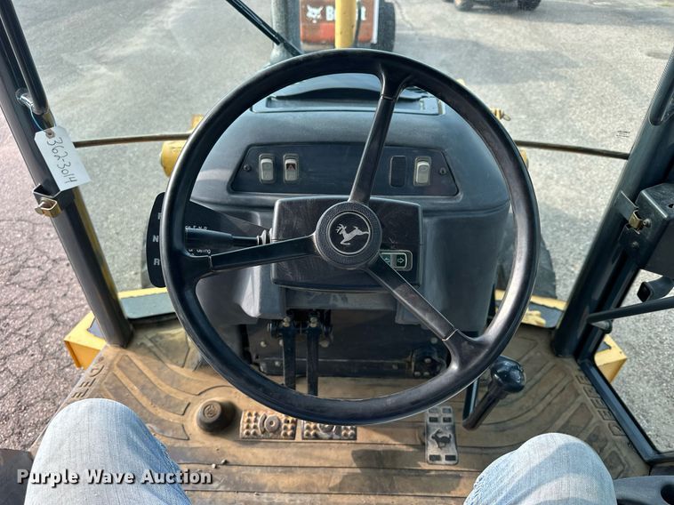 image for item DJ6225 2005 John Deere 310G  backhoe