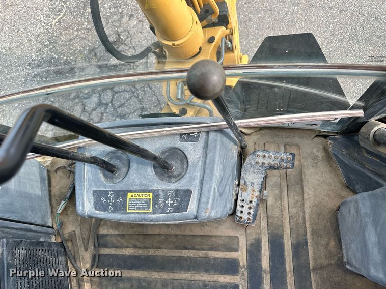 image for item DJ6225 2005 John Deere 310G  backhoe