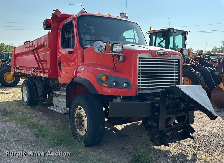 image for item DJ6226 2011 Freightliner Business Class M2 106  dump truck