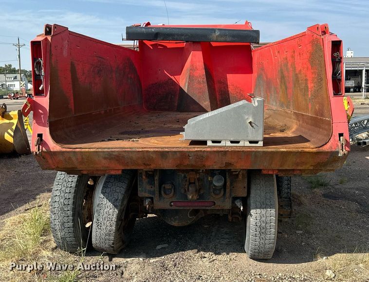 image for item DJ6226 2011 Freightliner Business Class M2 106  dump truck