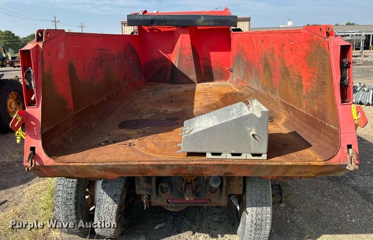 image for item DJ6226 2011 Freightliner Business Class M2 106  dump truck