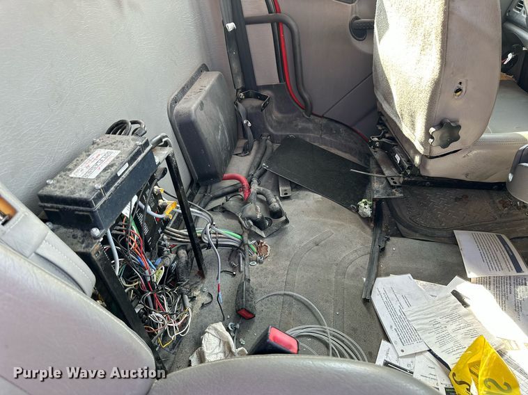 image for item DJ6226 2011 Freightliner Business Class M2 106  dump truck