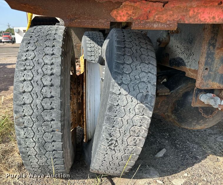 image for item DJ6226 2011 Freightliner Business Class M2 106  dump truck