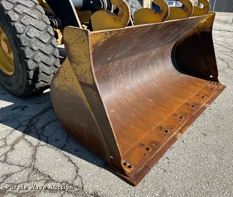 image for item DN8638 2006 John Deere 444J  wheel loader