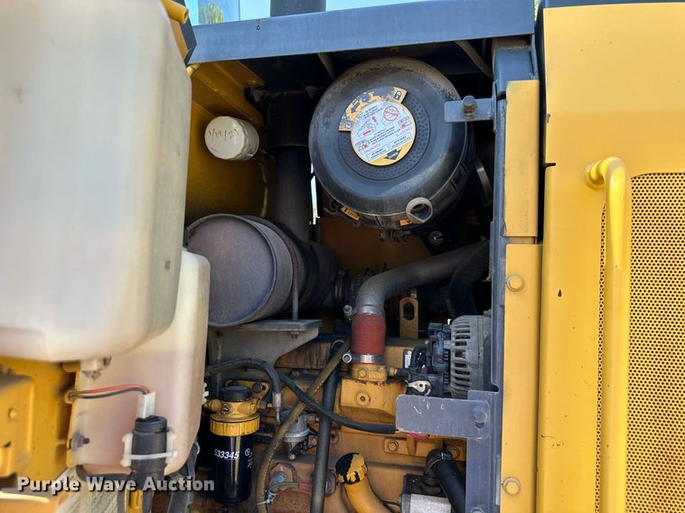 image for item DN8638 2006 John Deere 444J  wheel loader