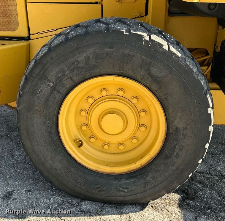 image for item DN8638 2006 John Deere 444J  wheel loader