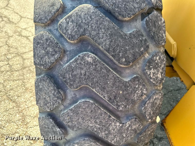 image for item DN8638 2006 John Deere 444J  wheel loader