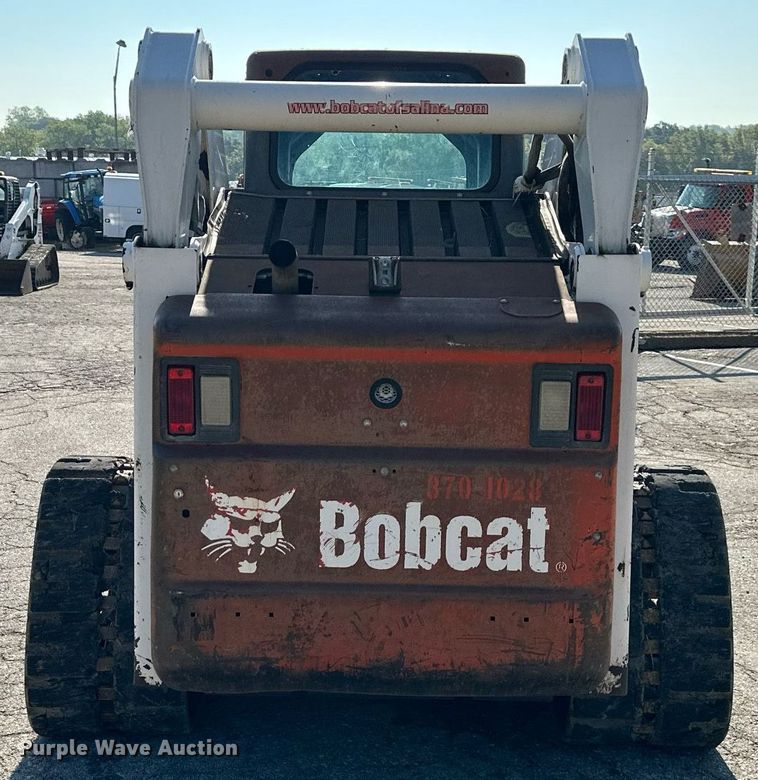 image for item DN8639 2008 Bobcat T300  tracked skid steer loader