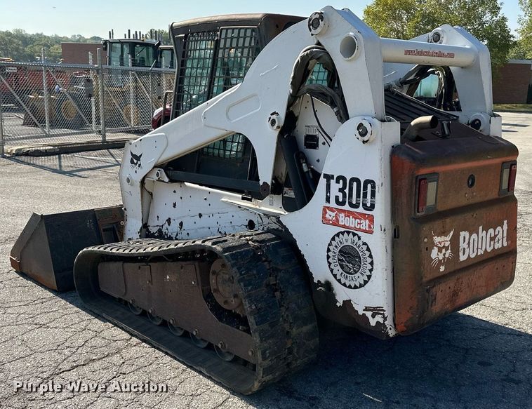 image for item DN8639 2008 Bobcat T300  tracked skid steer loader