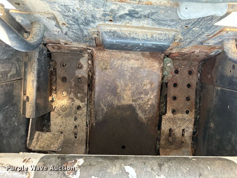 image for item DN8639 2008 Bobcat T300  tracked skid steer loader