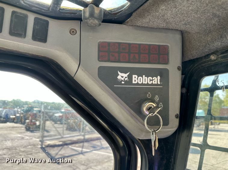 image for item DN8639 2008 Bobcat T300  tracked skid steer loader