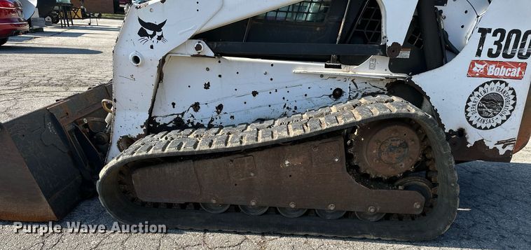 image for item DN8639 2008 Bobcat T300  tracked skid steer loader