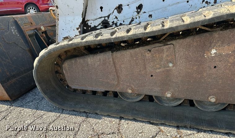 image for item DN8639 2008 Bobcat T300  tracked skid steer loader