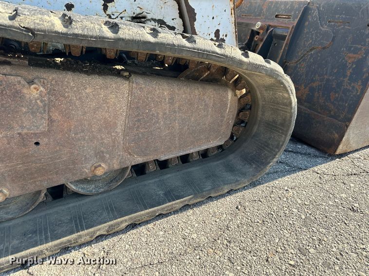 image for item DN8639 2008 Bobcat T300  tracked skid steer loader