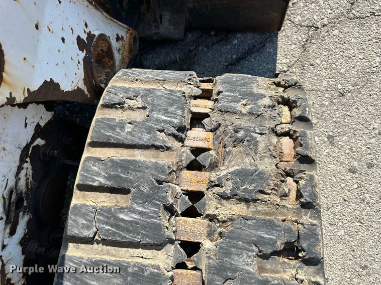 image for item DN8639 2008 Bobcat T300  tracked skid steer loader