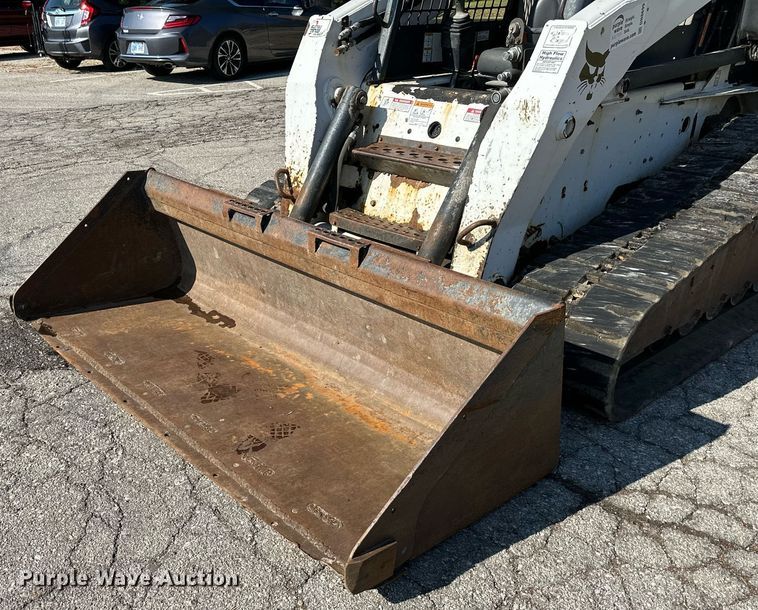 image for item DN8699 2008 Bobcat T300  tracked skid steer loader
