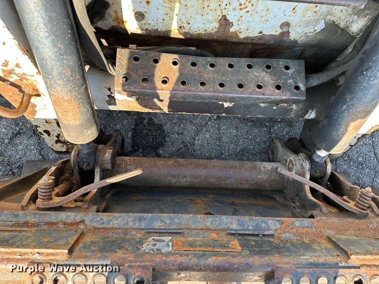 image for item DN8699 2008 Bobcat T300  tracked skid steer loader