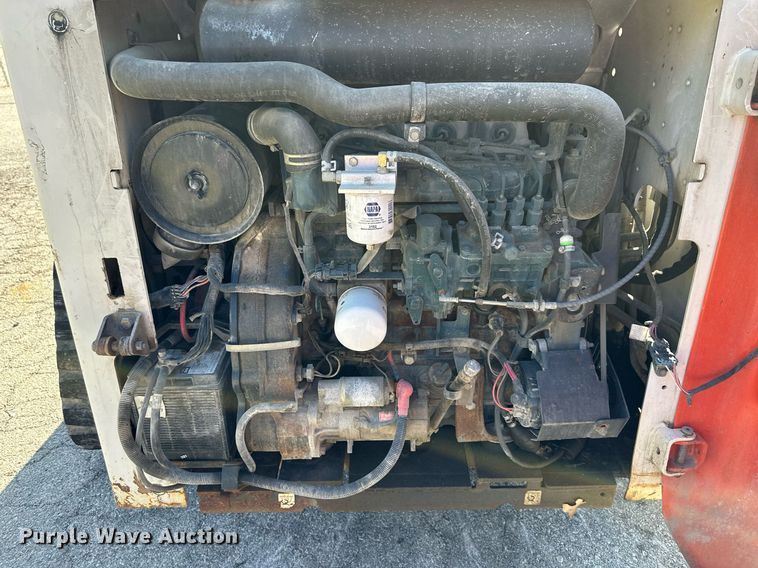 image for item DN8699 2008 Bobcat T300  tracked skid steer loader