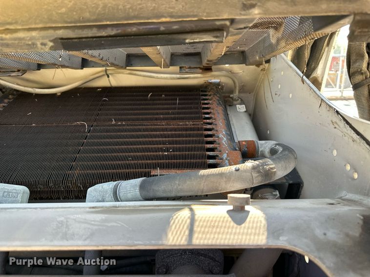 image for item DN8699 2008 Bobcat T300  tracked skid steer loader