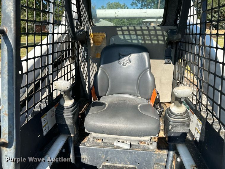image for item DN8699 2008 Bobcat T300  tracked skid steer loader
