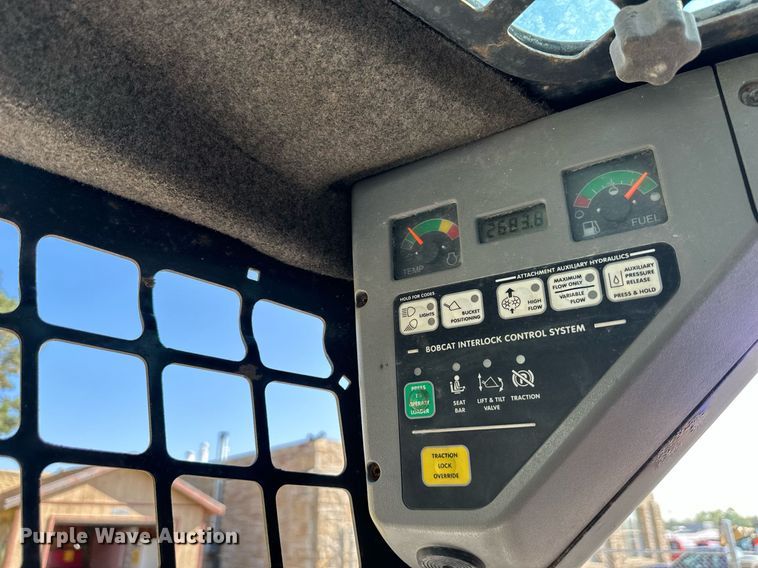 image for item DN8699 2008 Bobcat T300  tracked skid steer loader