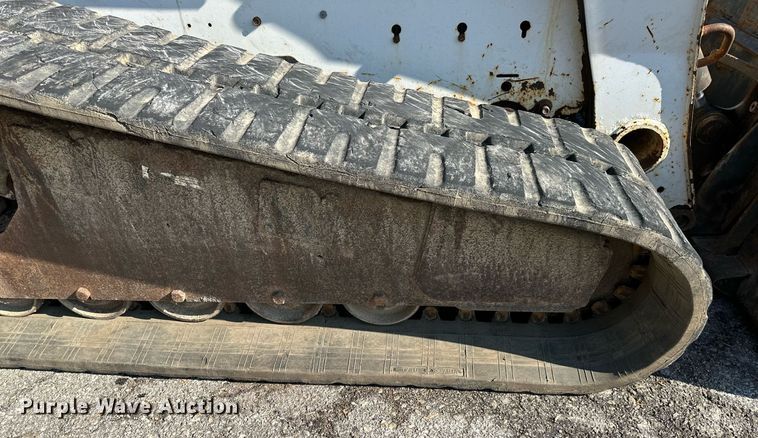 image for item DN8699 2008 Bobcat T300  tracked skid steer loader