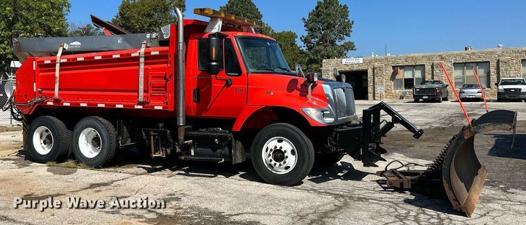 image for item DN8700 2006 International 7400  dump truck