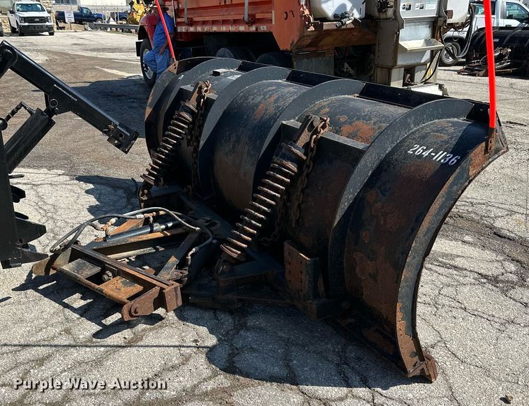 image for item DN8700 2006 International 7400  dump truck