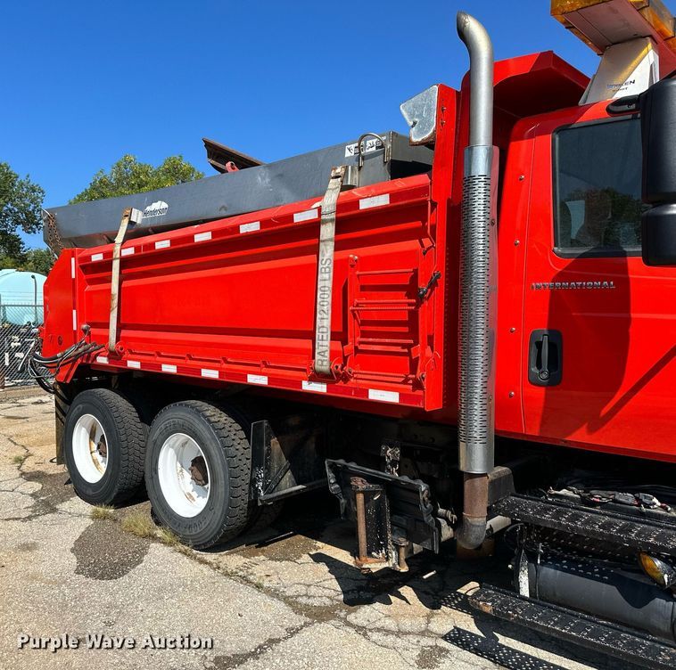 image for item DN8700 2006 International 7400  dump truck