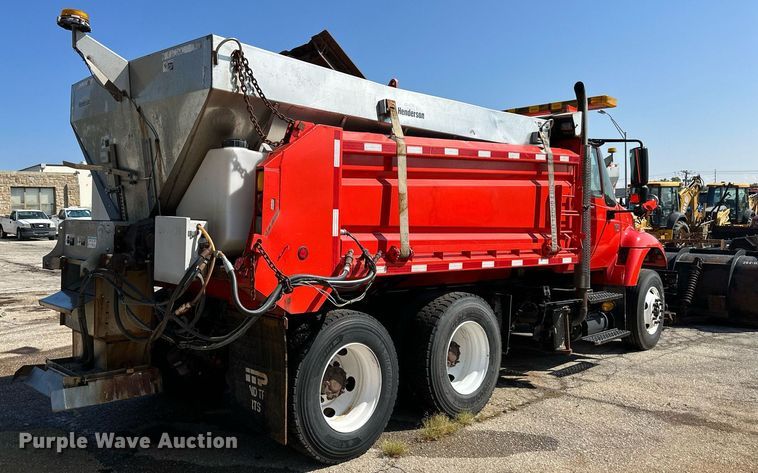 image for item DN8700 2006 International 7400  dump truck