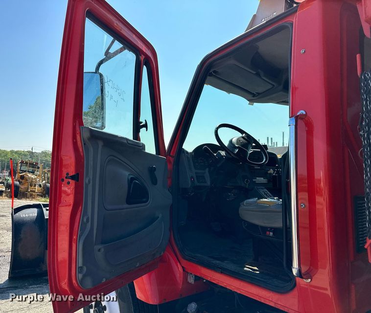 image for item DN8700 2006 International 7400  dump truck