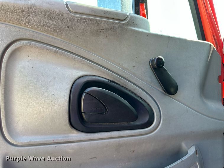 image for item DN8700 2006 International 7400  dump truck