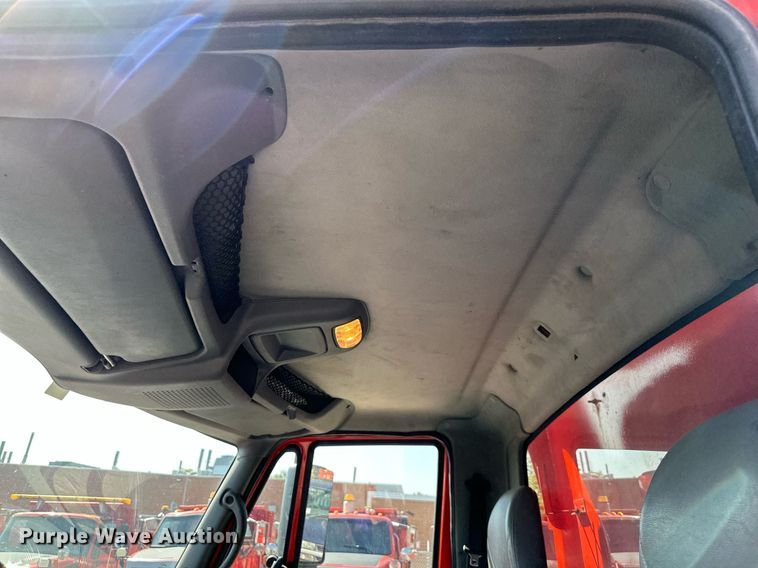 image for item DN8700 2006 International 7400  dump truck