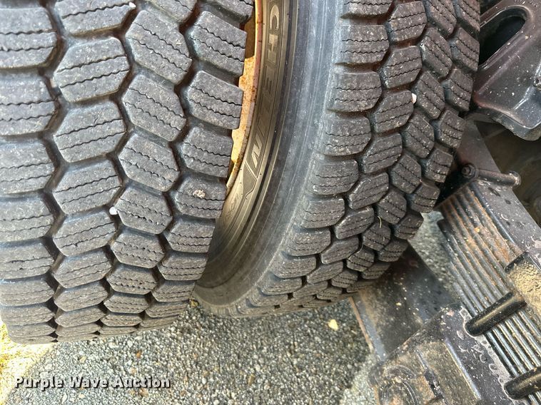 image for item DN8700 2006 International 7400  dump truck