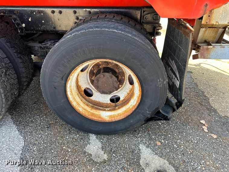 image for item DN8700 2006 International 7400  dump truck