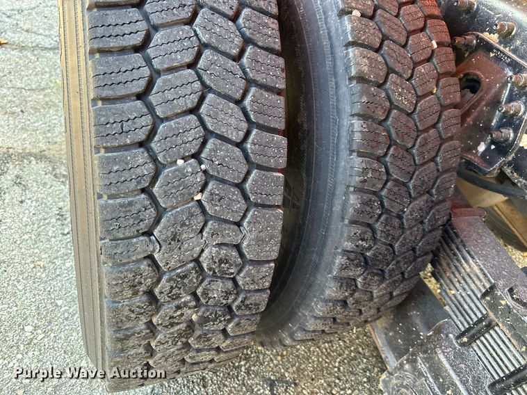 image for item DN8700 2006 International 7400  dump truck