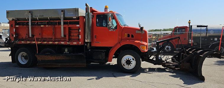 image for item DN8701 2003 Sterling LT7500  dump truck